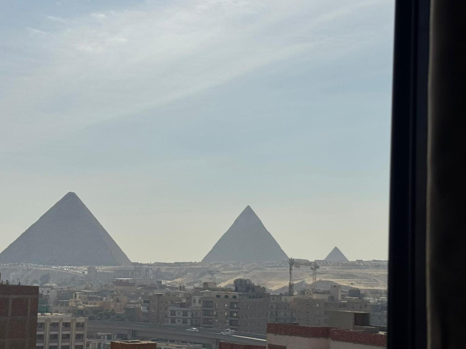 It's Timeto Explorethe Egypt Cairo